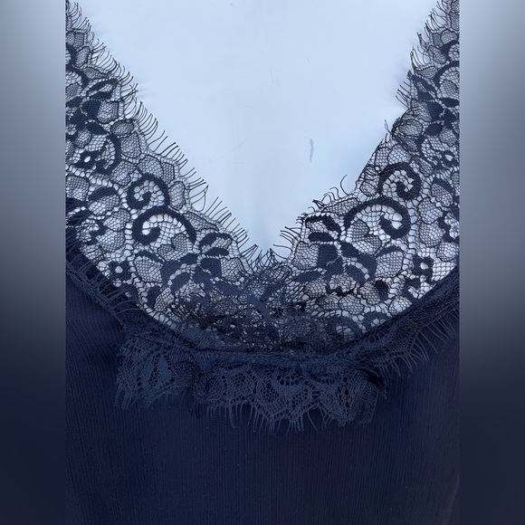 Eyelash lace Scalloped dress - Picture 6 of 10